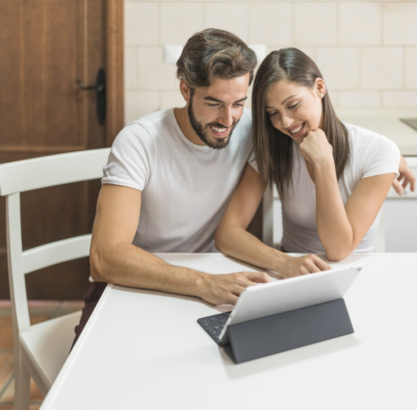 Surrogacy & Insurance: A 2025 Coverage Guide